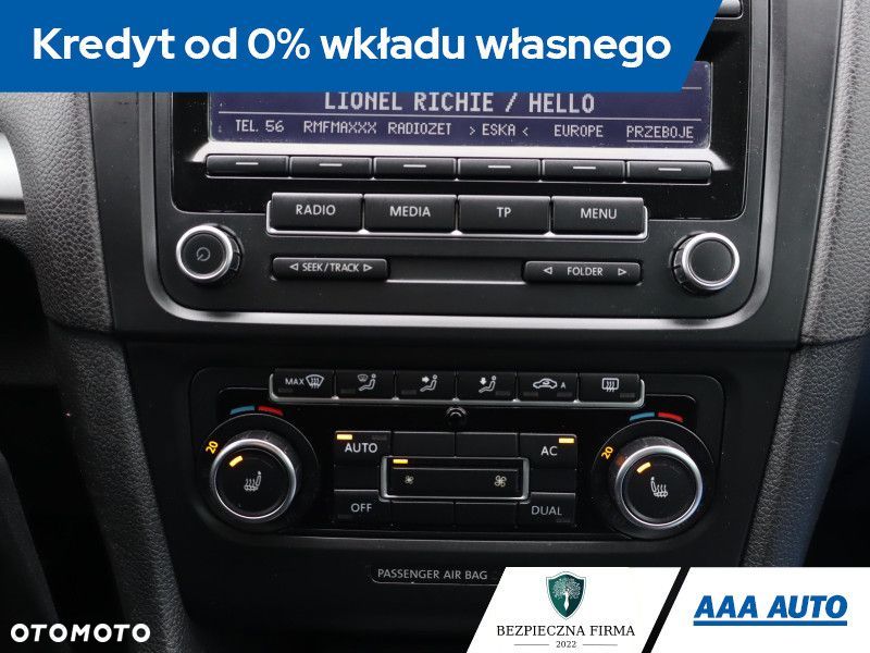 Volkswagen Golf - 14