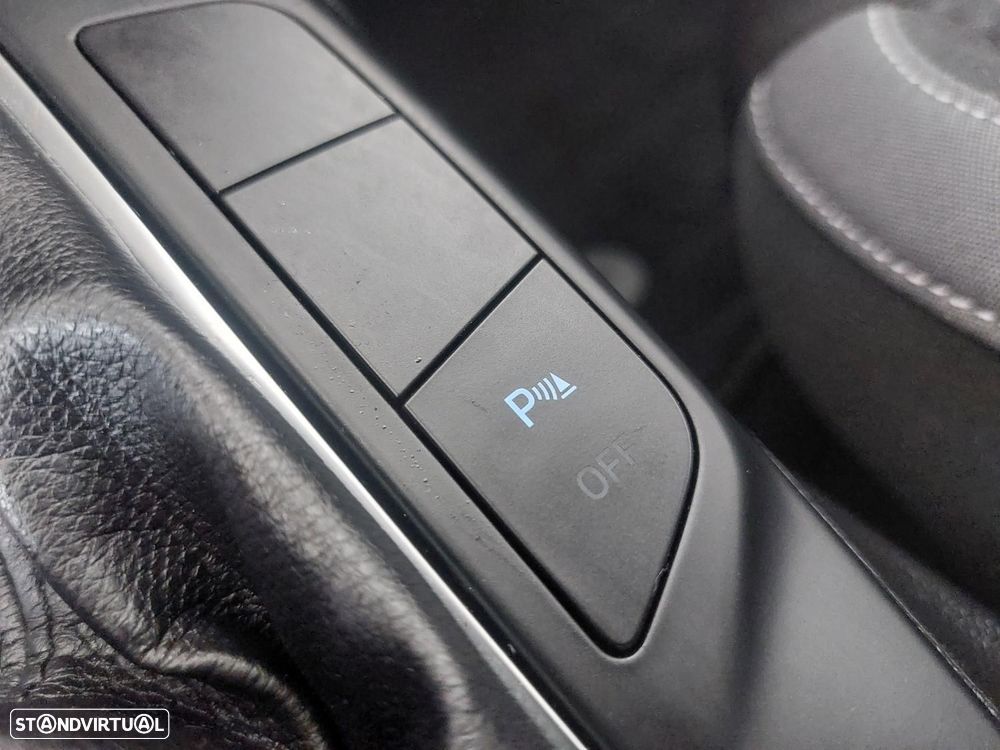Ford Focus 1.5 TDCi EcoBlue Business - 33