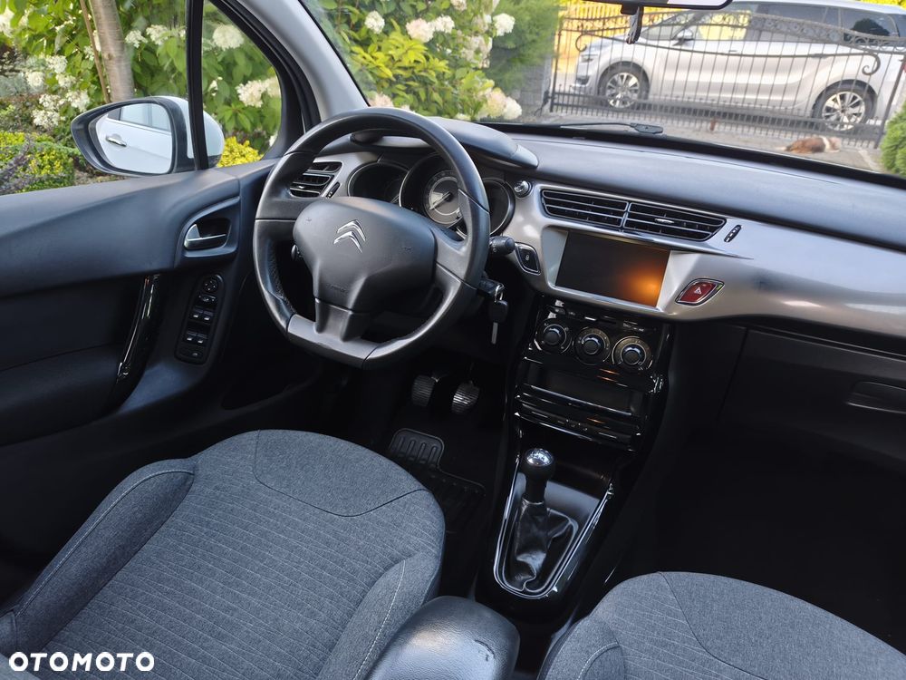 Citroën C3 Pure Tech (VTi) 82 Exclusive - 16