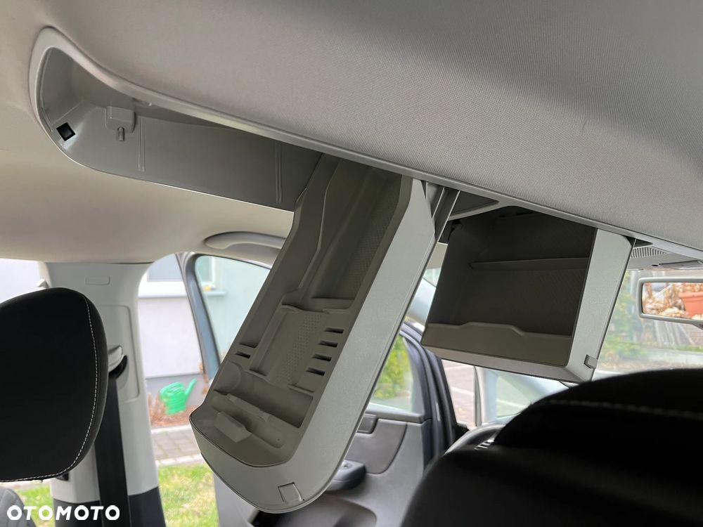 Volkswagen Sharan - 12