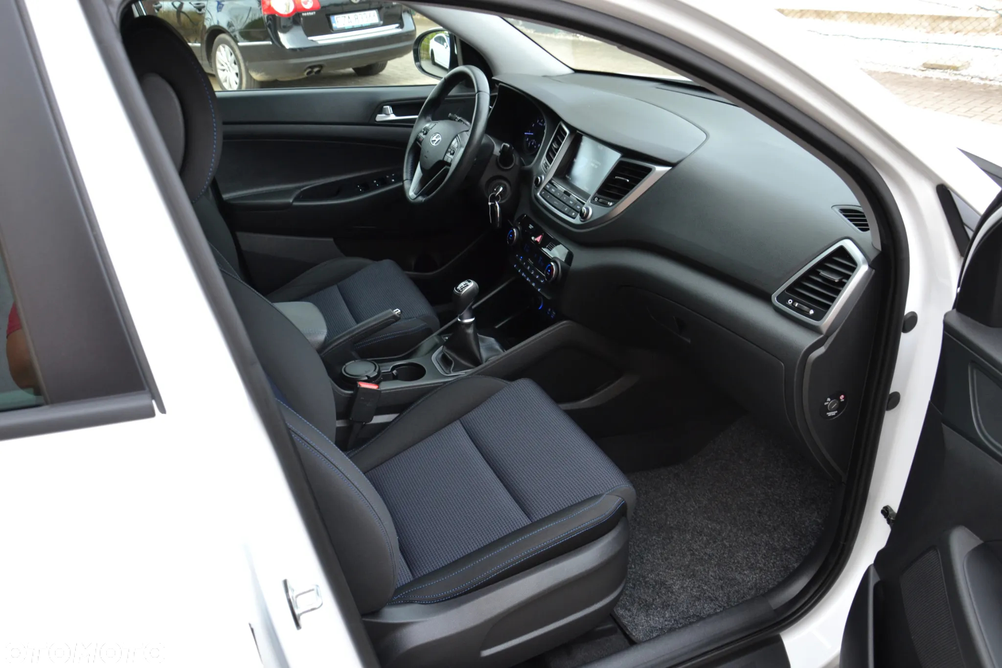 Hyundai Tucson 1.6 GDi 2WD Pure - 31