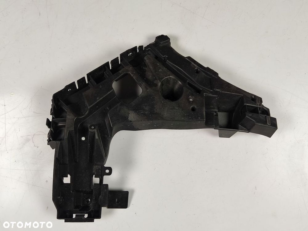 VOLVO XC40 17-21r Ślizg Zderzaka Tylnego Prawy - 1