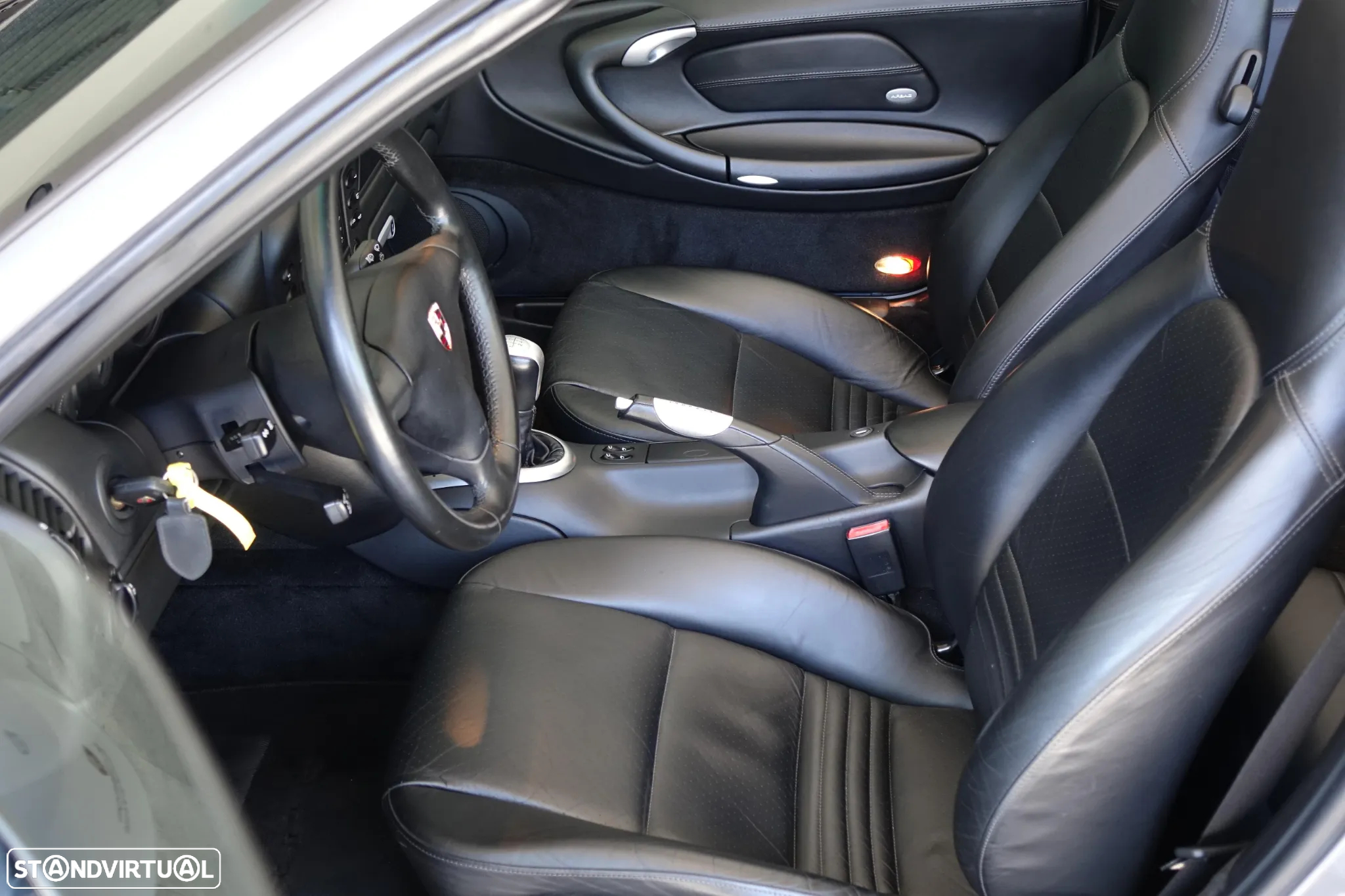 Porsche 911 (996) Carrera 4 S - 23
