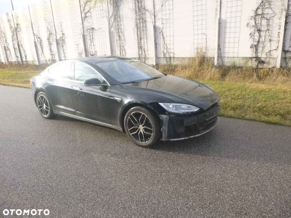 Tesla Model S 85 - 6