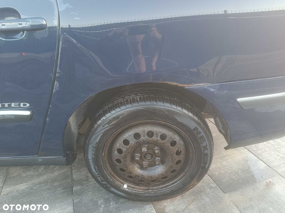 Volkswagen Sharan - 7