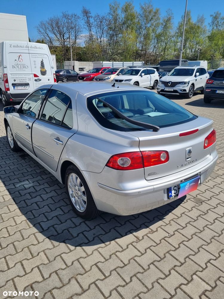 Renault Laguna 2.0 dCi FAP Privilege - 5