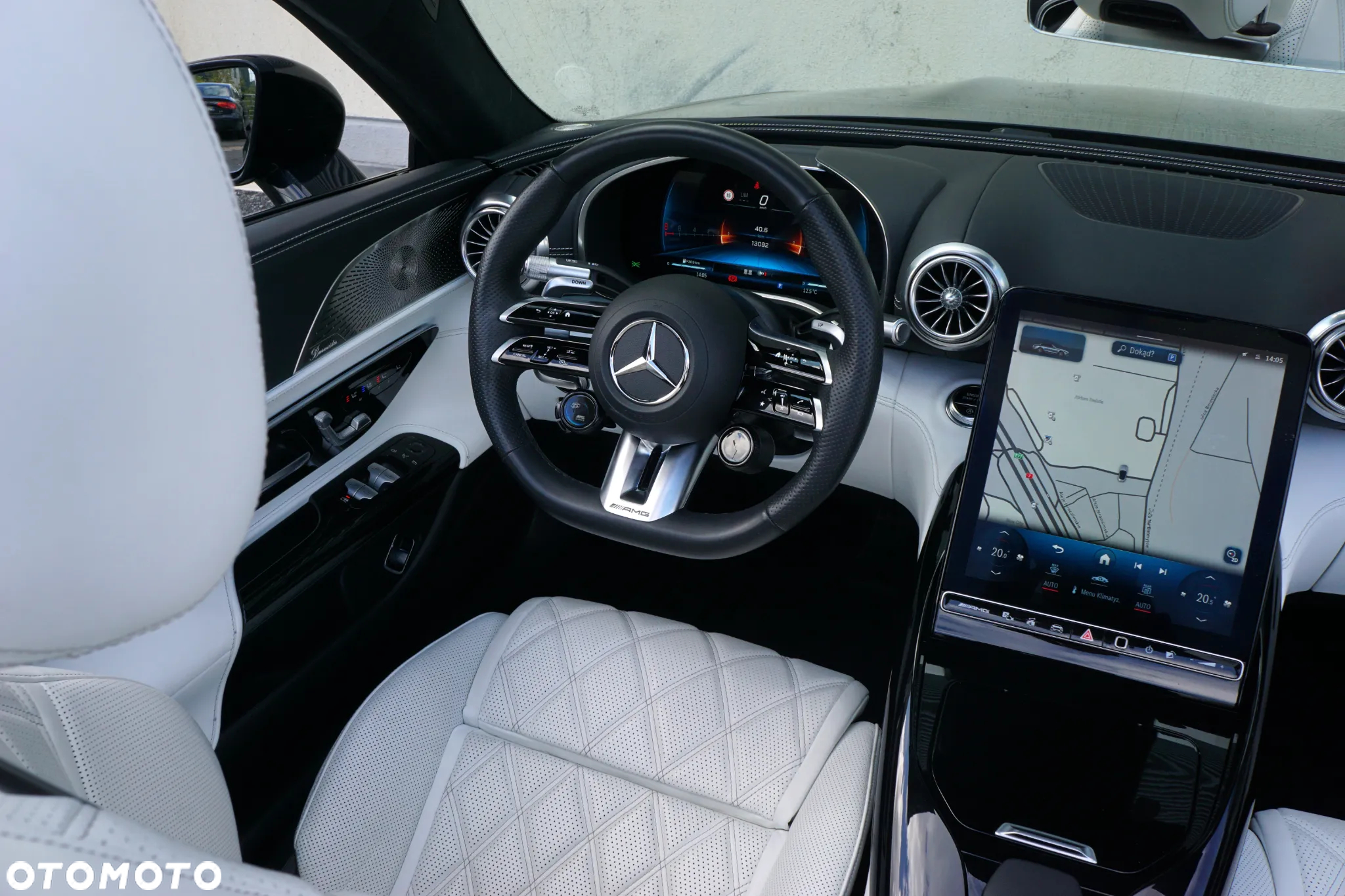 Mercedes-Benz SL AMG 63 4-Matic+ - 23