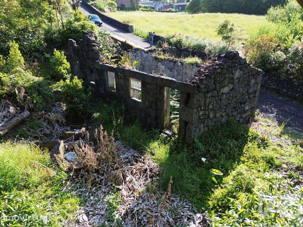 Casa / Villa T2 em Ribeirinha de 695,00 m2 - Grande imagem: 3/10