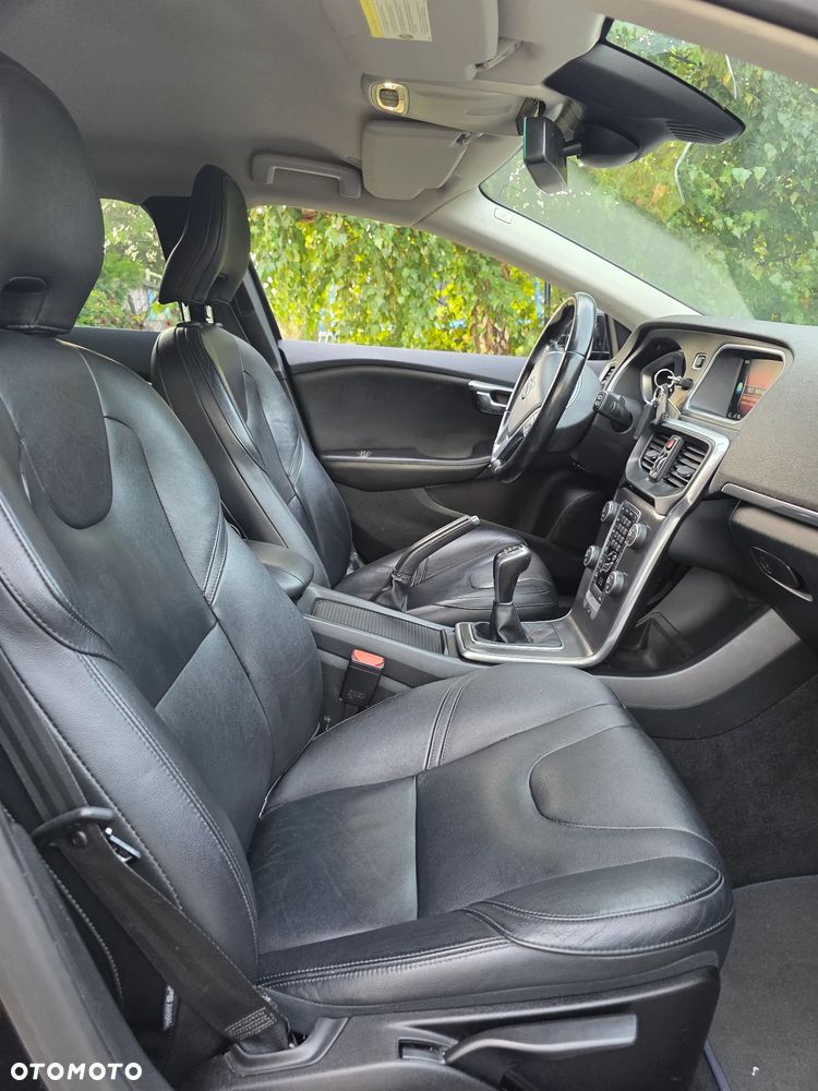 Volvo V40 D4 You - 26