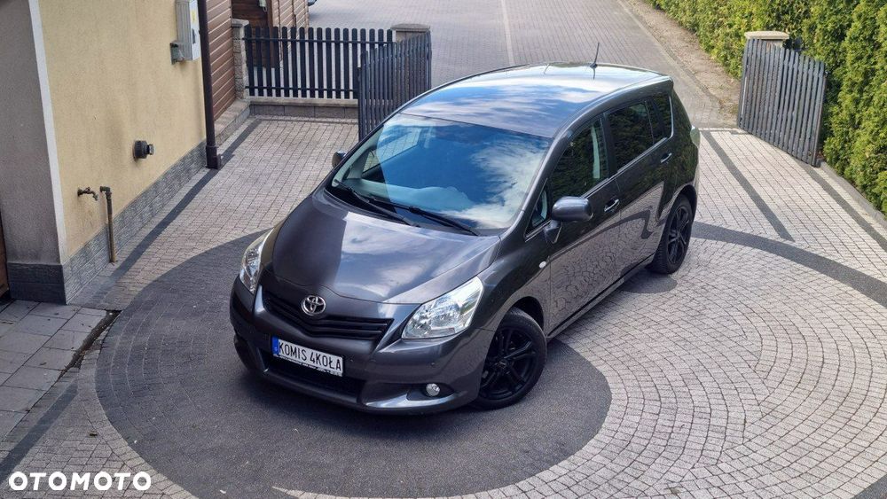 Toyota Verso - 21