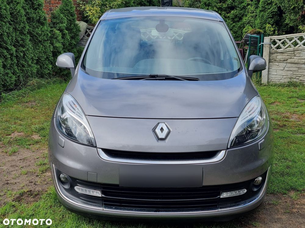 Renault Grand Scenic - 17