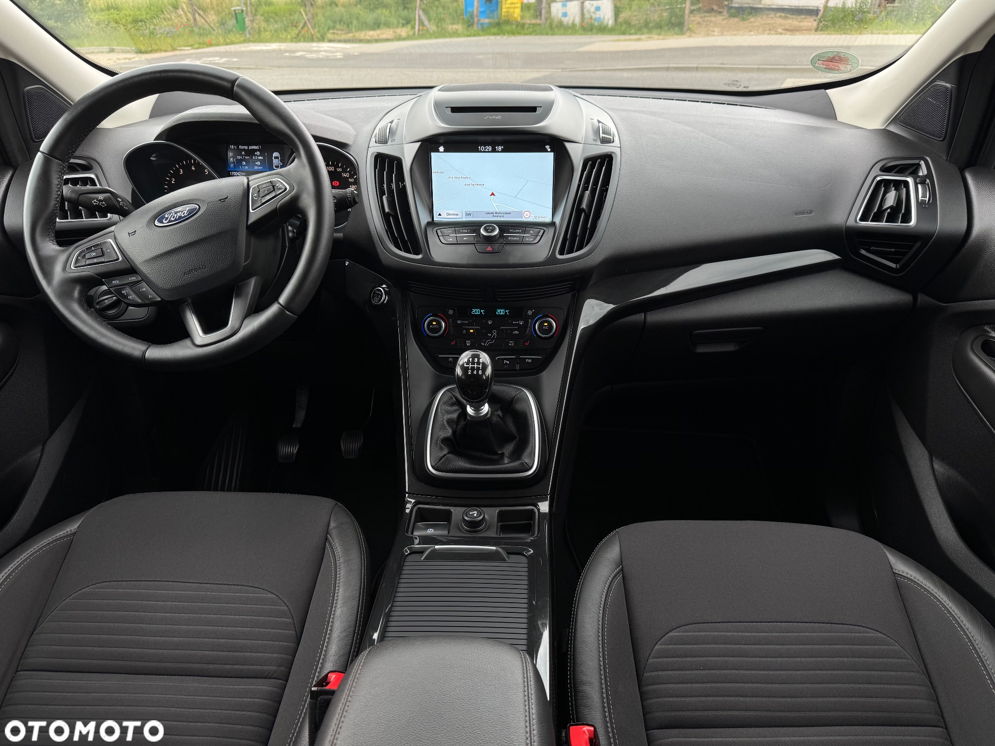 Ford Kuga 1.6 EcoBoost 2x4 Titanium - 18