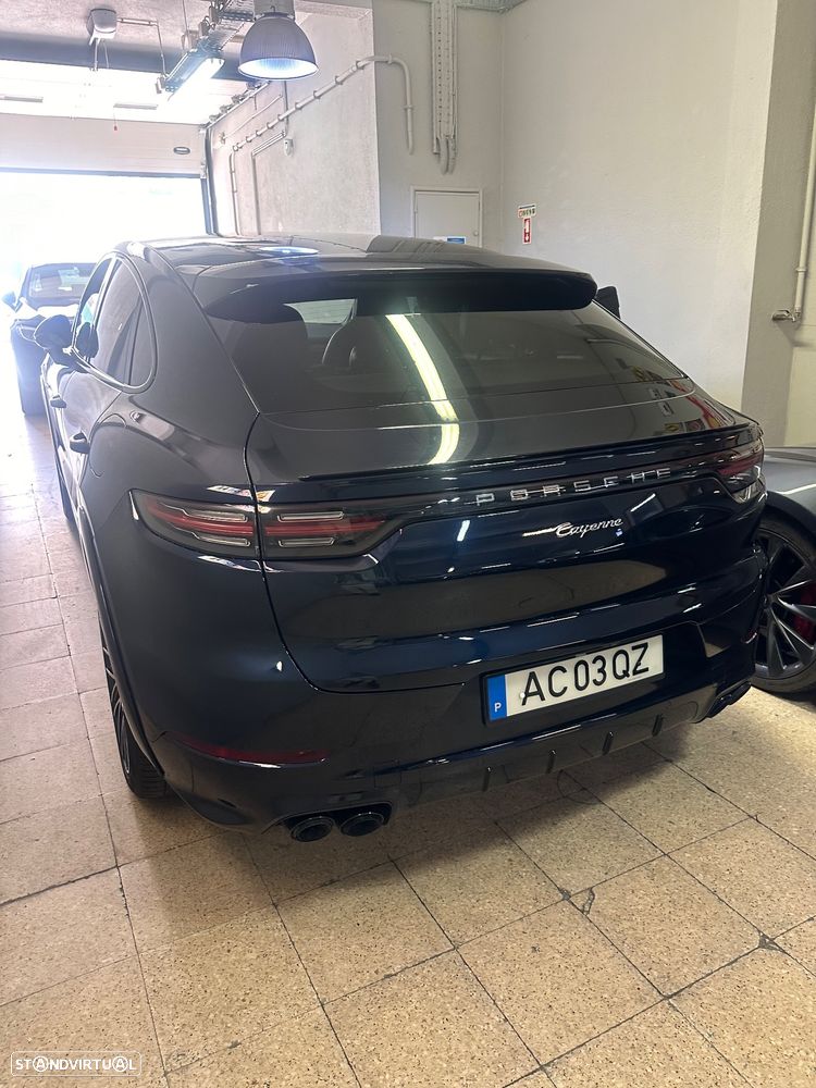 Porsche Cayenne Coupé E-Hybrid - 12