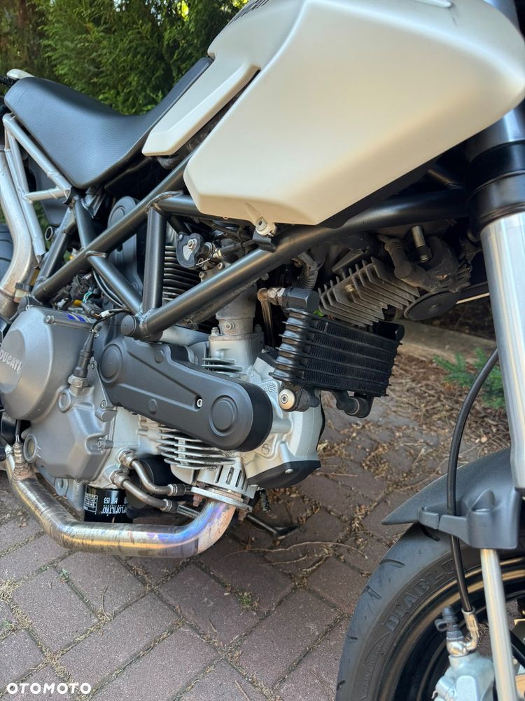 Ducati Hypermotard - 11