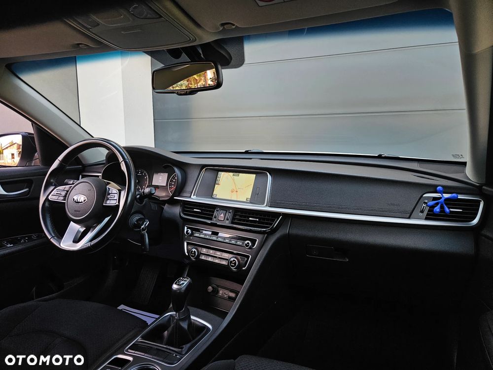 Kia Optima 2.0 M - 7