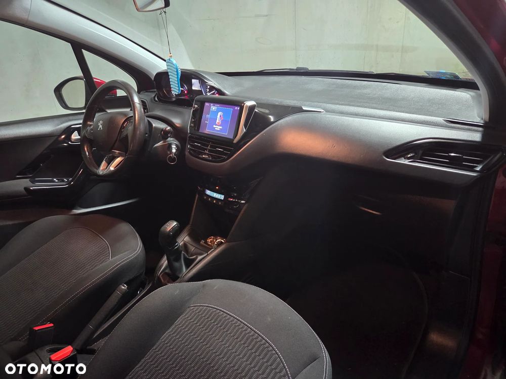 Peugeot 208 1.2 PureTech Active - 15