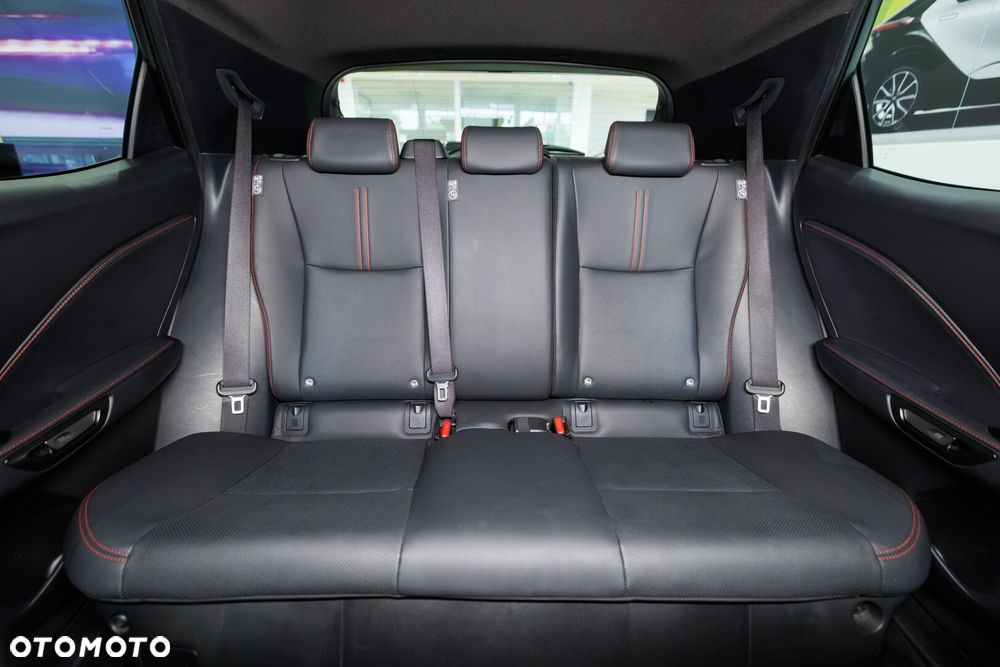 Lexus LBX 1.5 Hybrid Emotion - 15