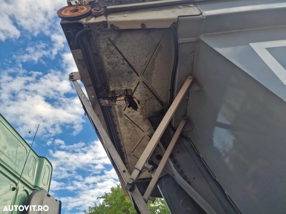 Schmitz Cargobull SKI BASCULABILA de 28mc, PRELATA RABATABILA electric, jante ALUMINIU, AXA LIFTABILA, picioare sprijin, HARDOX, Posibilitate leasing 4 ani, anvelope 385/65R22,5 70% -OK, STARE FOARTE BUNA-PROMOTIE 22.900 EUR+Tva - 16