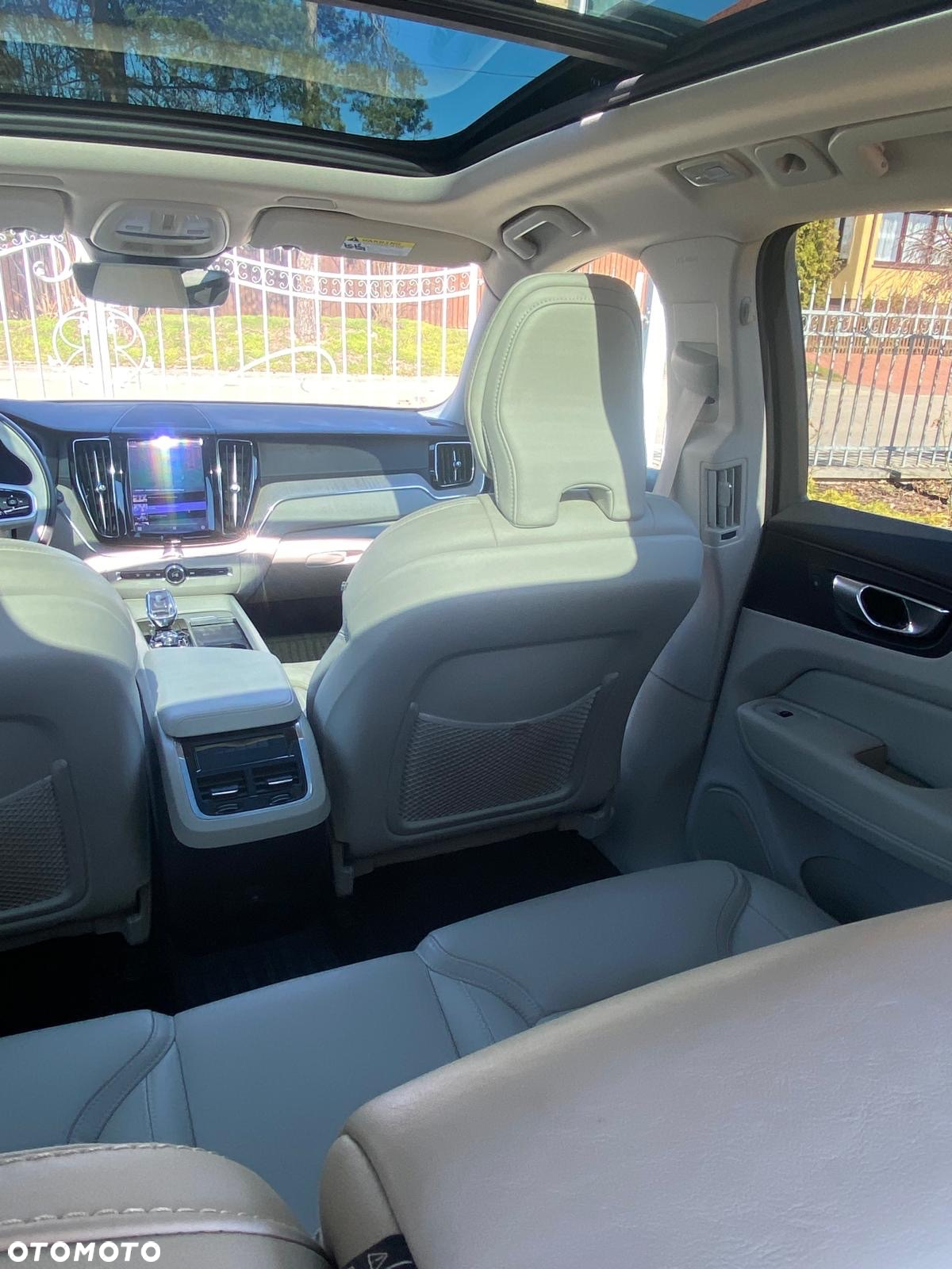 Volvo XC 60 B6 B AWD Geartronic Inscription - 28