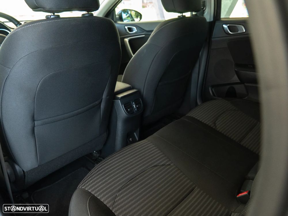 Kia XCeed - 24