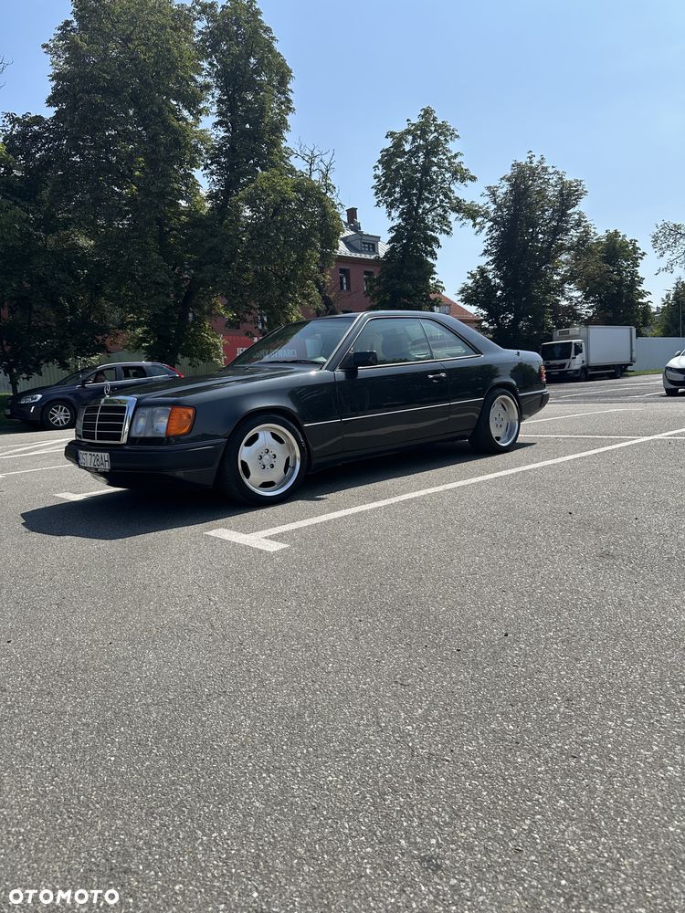Mercedes-Benz W124 (1984-1993) - 1