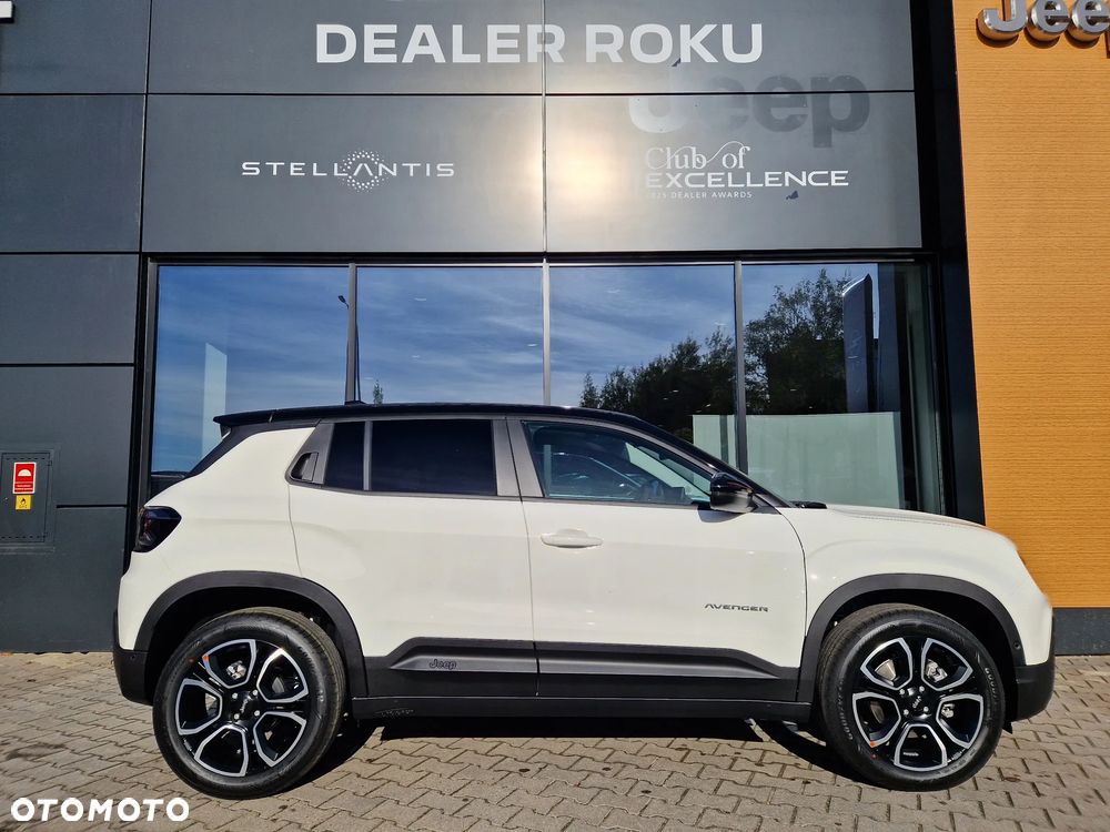 Jeep Avenger 1.2 T3 mHEV Summit FWD eDCT6 - 4