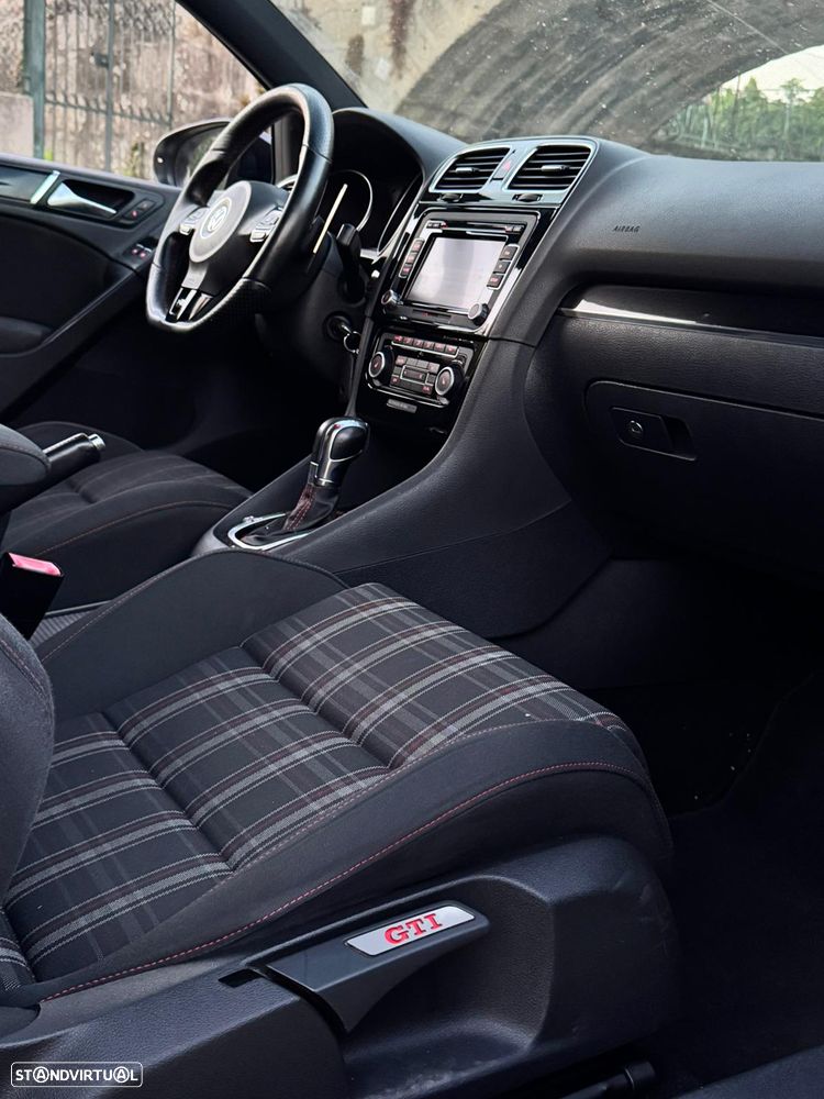 VW Golf 2.0 GTI DSG - 8