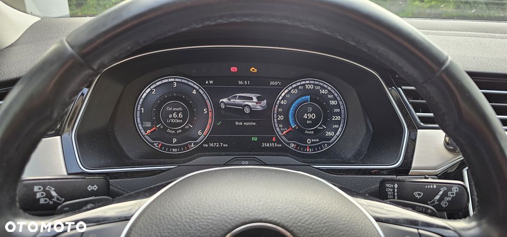 Volkswagen Passat 1.6 TDI SCR DSG Comfortline - 9
