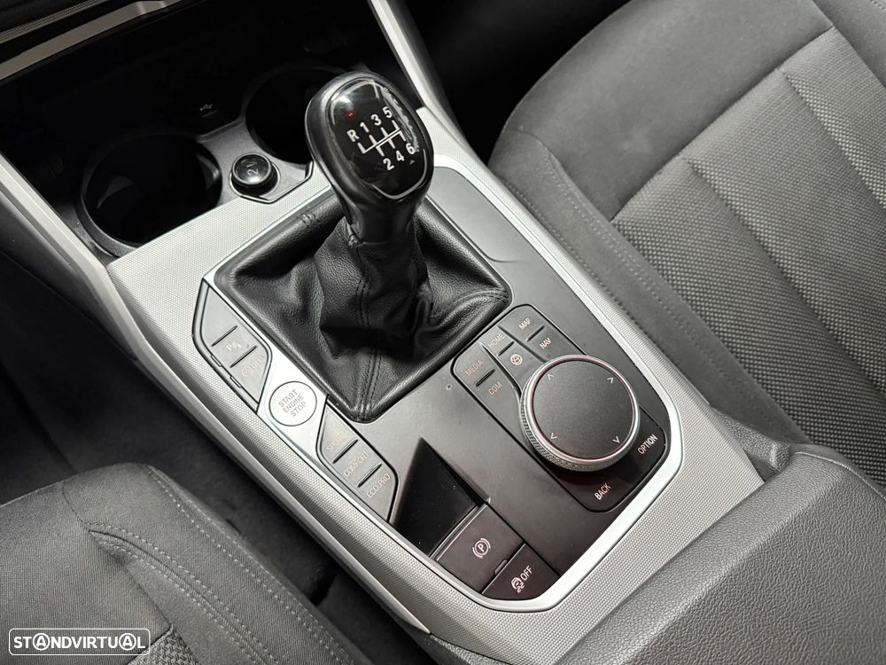 BMW 318 d Advantage - 26