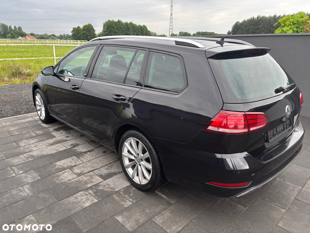 Volkswagen Golf 2.0 TDI DSG Sound - 4