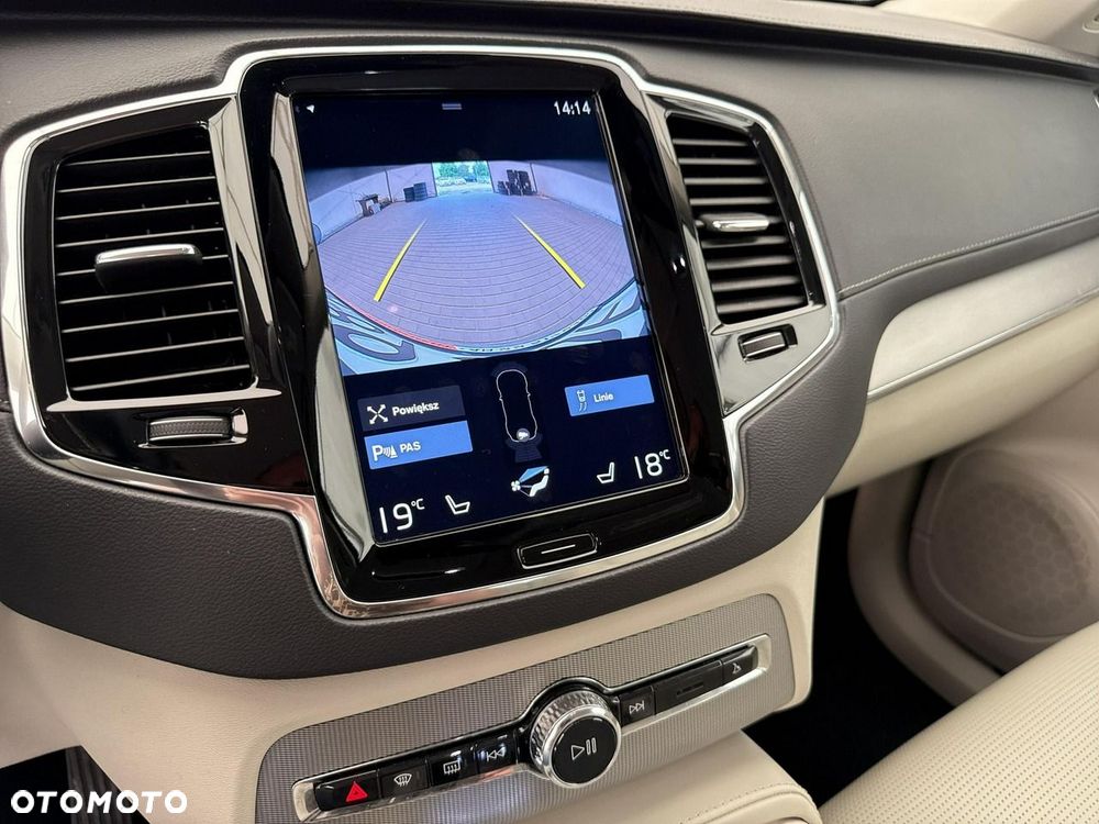 Volvo XC 90 - 26