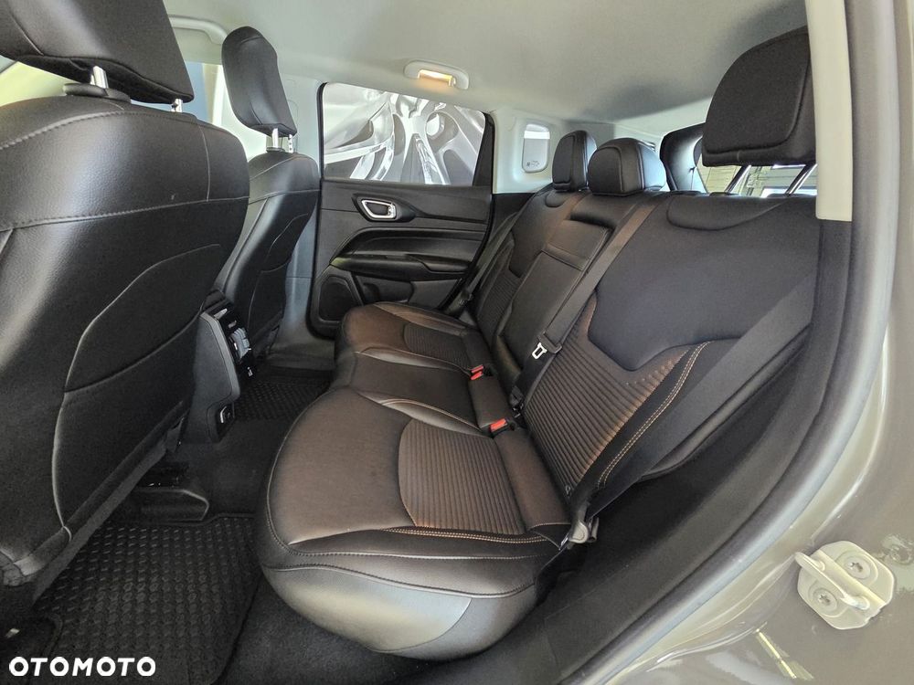 Jeep Compass 1.3 T4 PHEV 4xe Limited S&S - 10