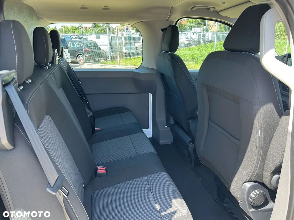 Volkswagen Transporter Furgon PLUS/5-cio osob./AUTOMAT (L2) 2.0 TDI 150KM, r.o. 3500 mm - 17