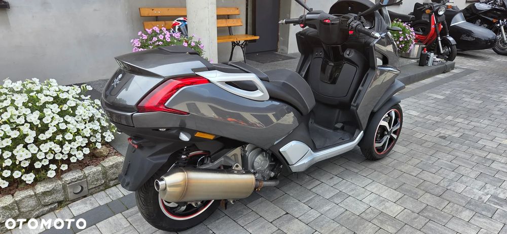 Peugeot Metropolis - 6