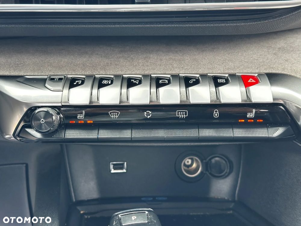 Peugeot 5008 BlueHDi 180 EAT8 GT Pack - 31