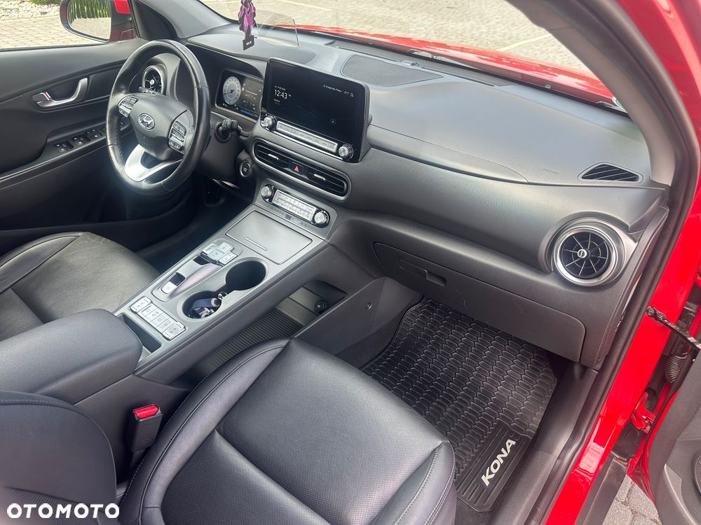 Hyundai Kona 65kWh Executive Plus - 14