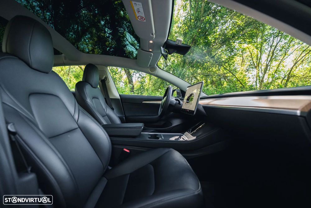 Tesla Model 3 Performance Dual Motor AWD - 32