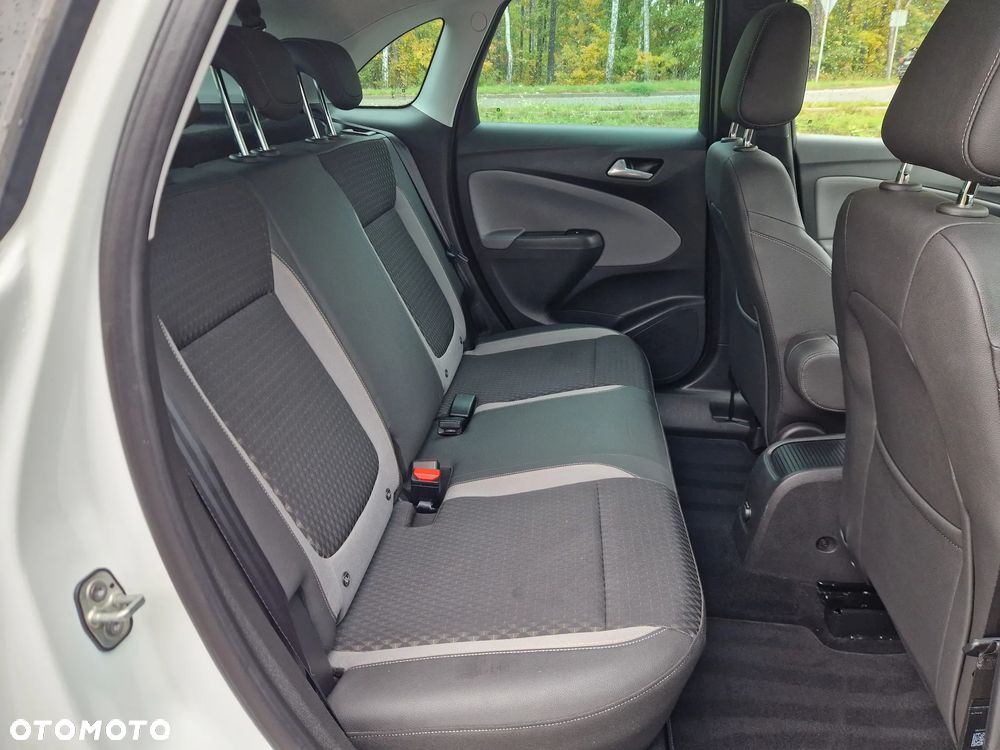 Opel Crossland X - 16