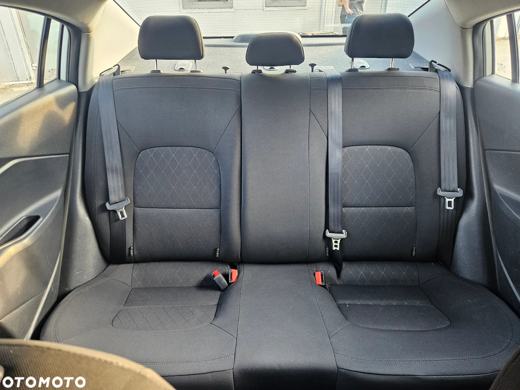Kia Rio - 14