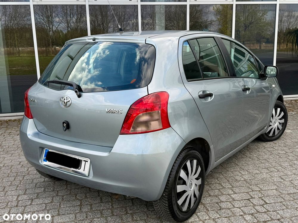 Toyota Yaris 1.3 Luna A/C - 18