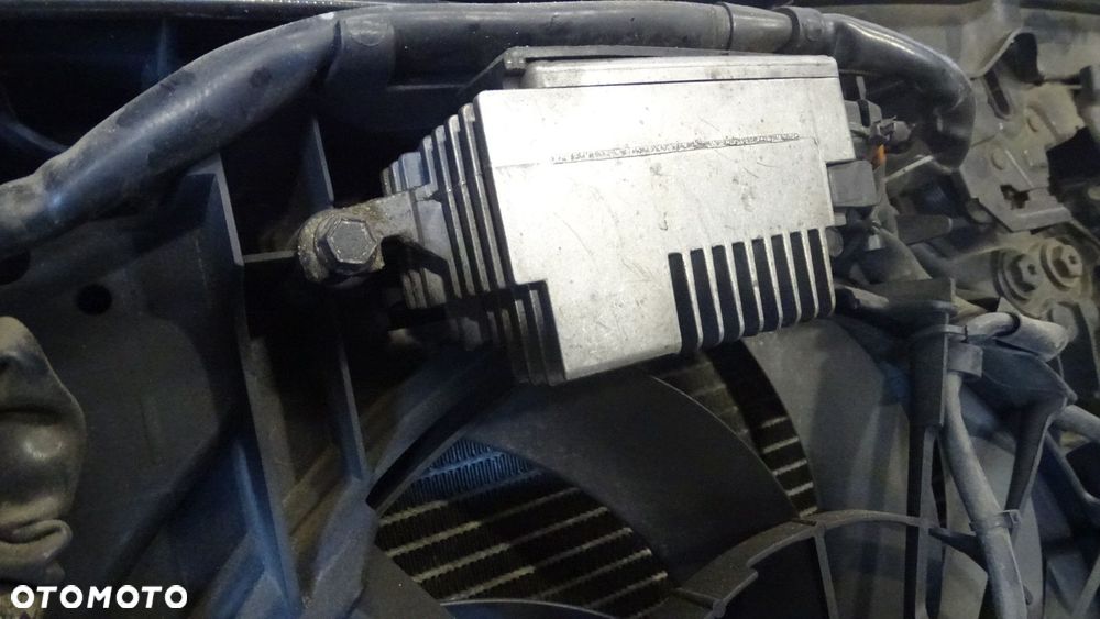 PAS PRZEDNI AUDI A4 B6 2.0 ALT - 19