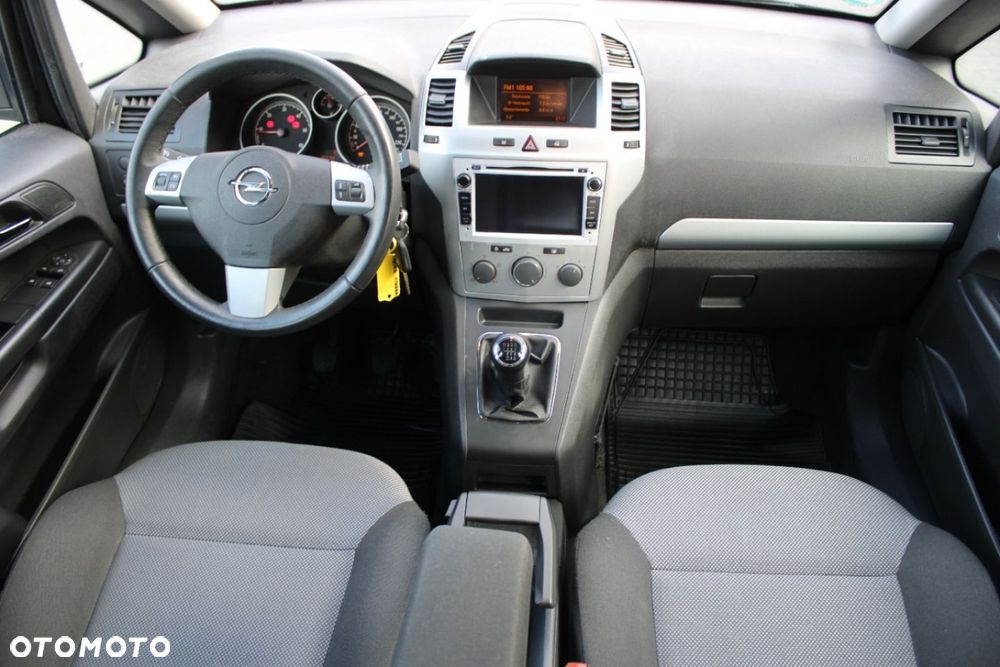 Opel Zafira - 33