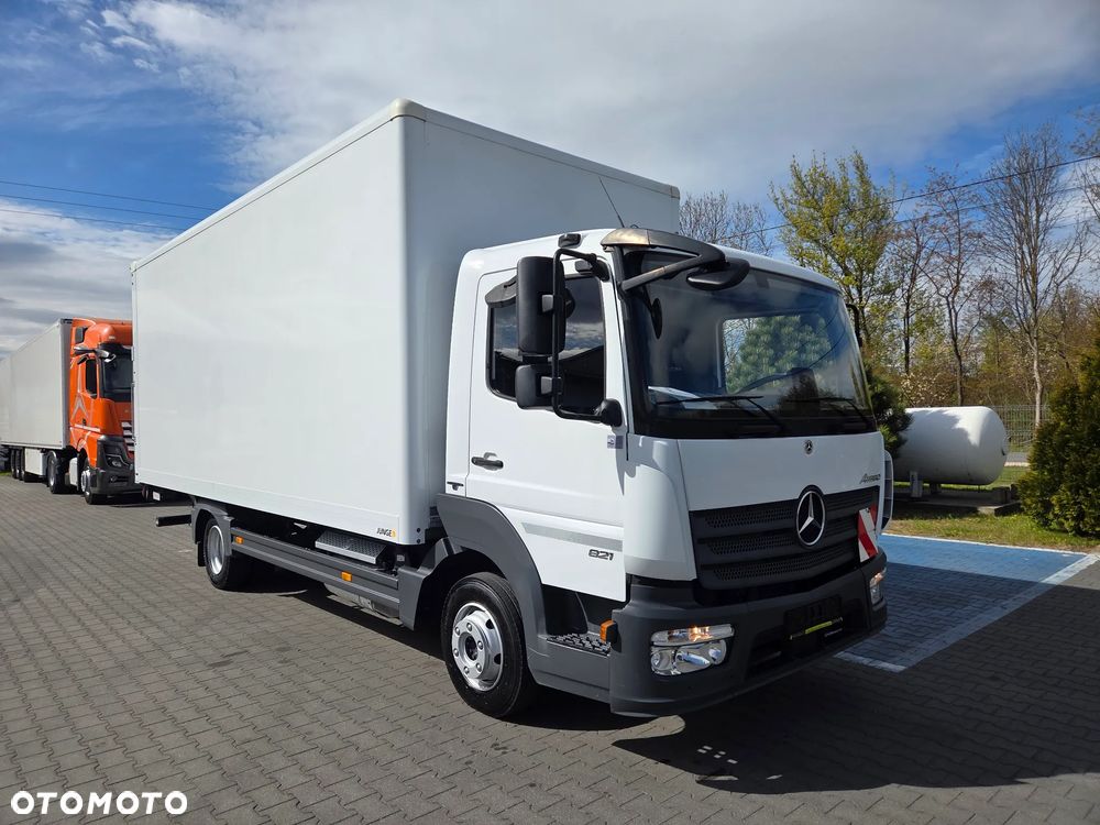 Mercedes-Benz Atego 821 - 9