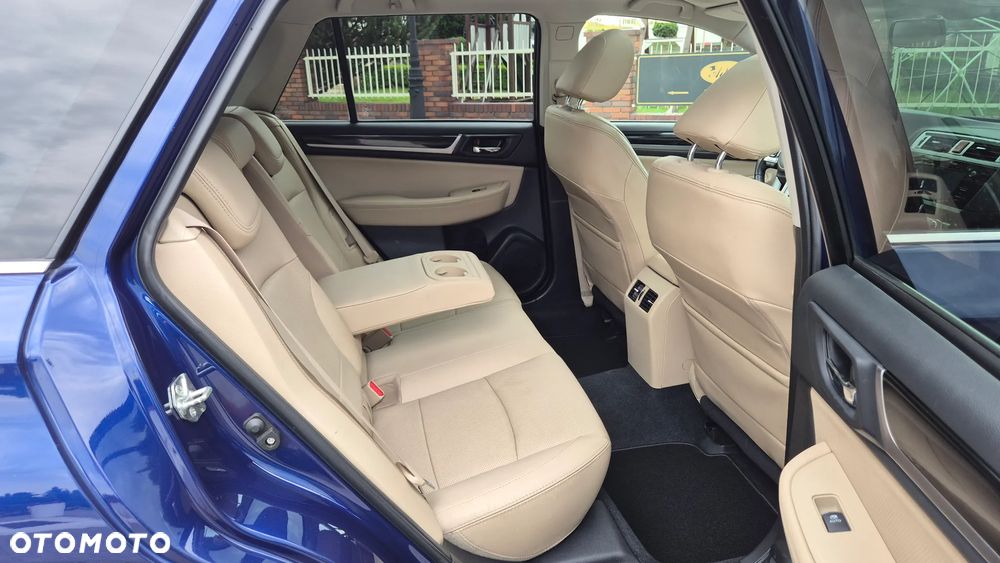 Subaru Outback 2.5i Exclusive - 16