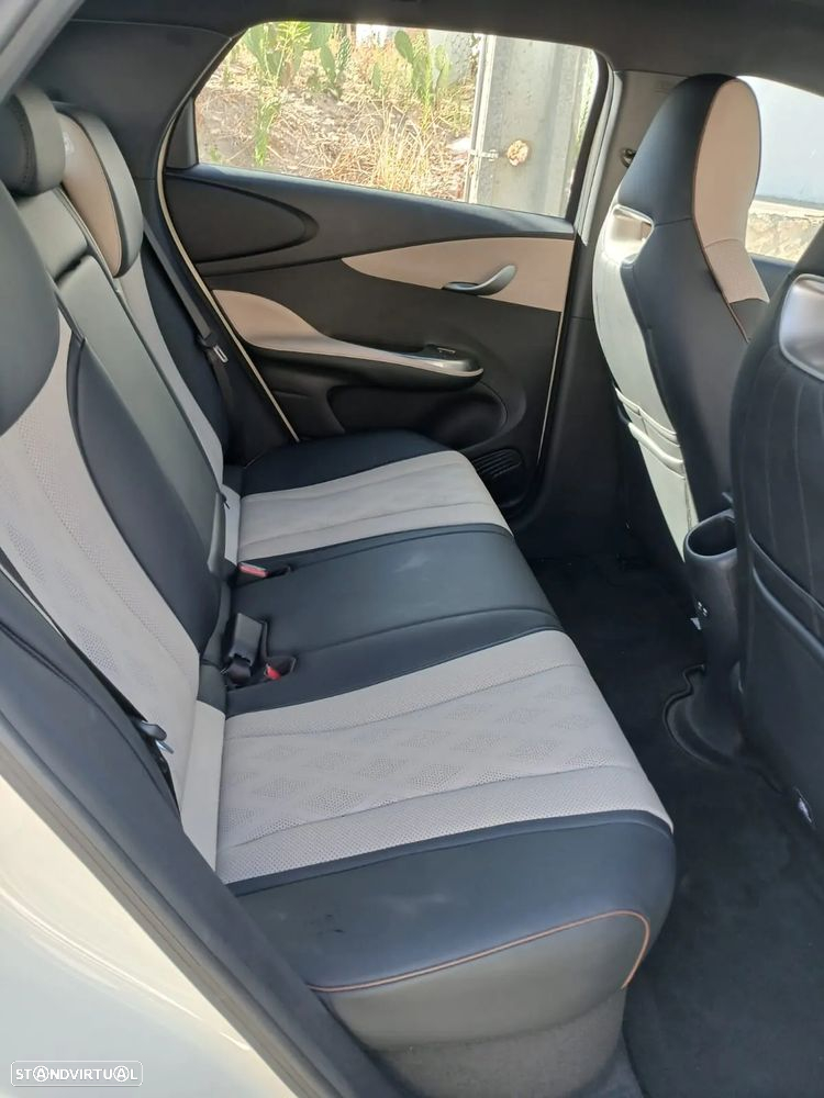 BYD Dolphin 60.4 kWh Comfort - 16