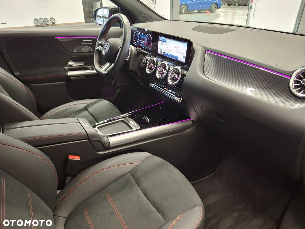 Mercedes-Benz GLA 200 mHEV AMG Line 7G-DCT - 12