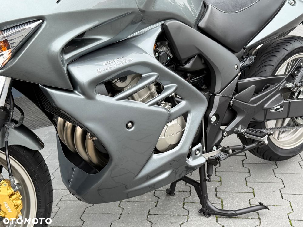 Honda CBF - 37