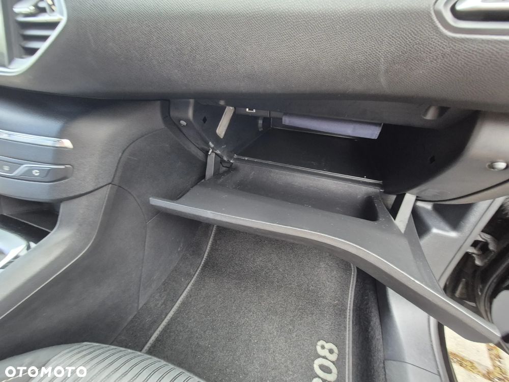 Peugeot 308 1.6 BlueHDi Active S&S - 16