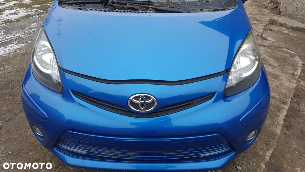 MASKA POKRYWA PRZÓD TOYOTA AYGO I LIFT 12-14 LAK. 8U7 - 1