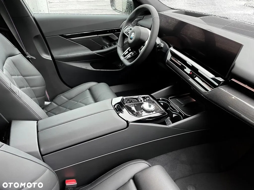 BMW Seria 5 - 12